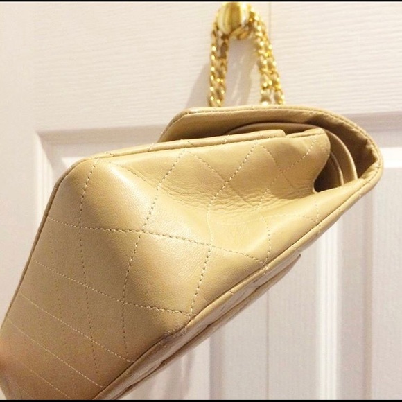 Chanel classic Flap Bag w GHW - Picture 7 of 8